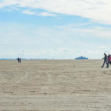 Beautiful In Romo With Kitchen *