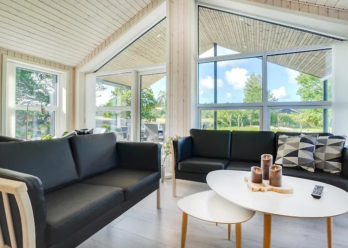 Holiday home Beautiful In With Kitchen