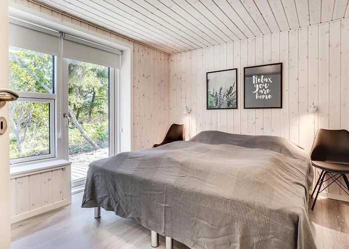 Beautiful In With Kitchen Holiday home *