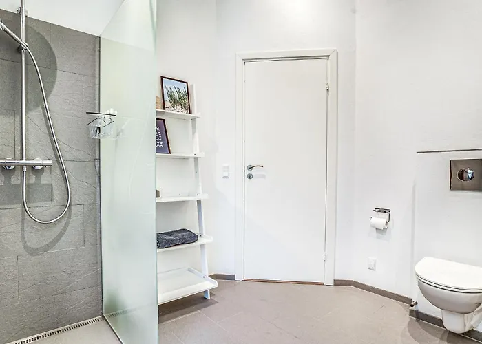 Holiday home Beautiful In With Kitchen Romo