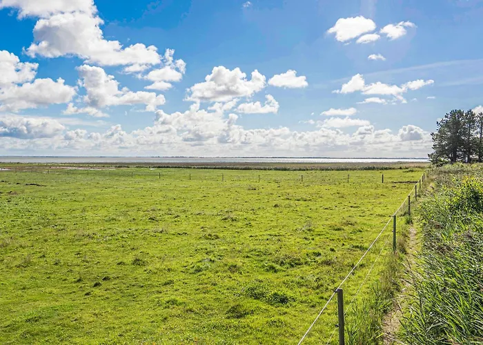 Beautiful In With Kitchen
